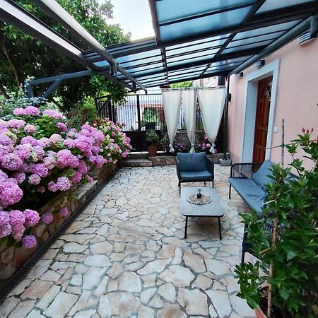 Vacation House Orange Veli Lošinj Eksteriør bilde