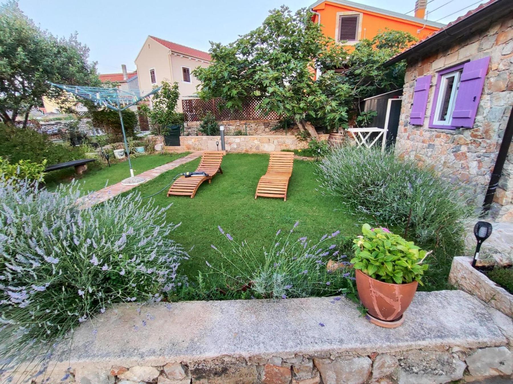 Vacation House Orange Veli Lošinj Eksteriør bilde