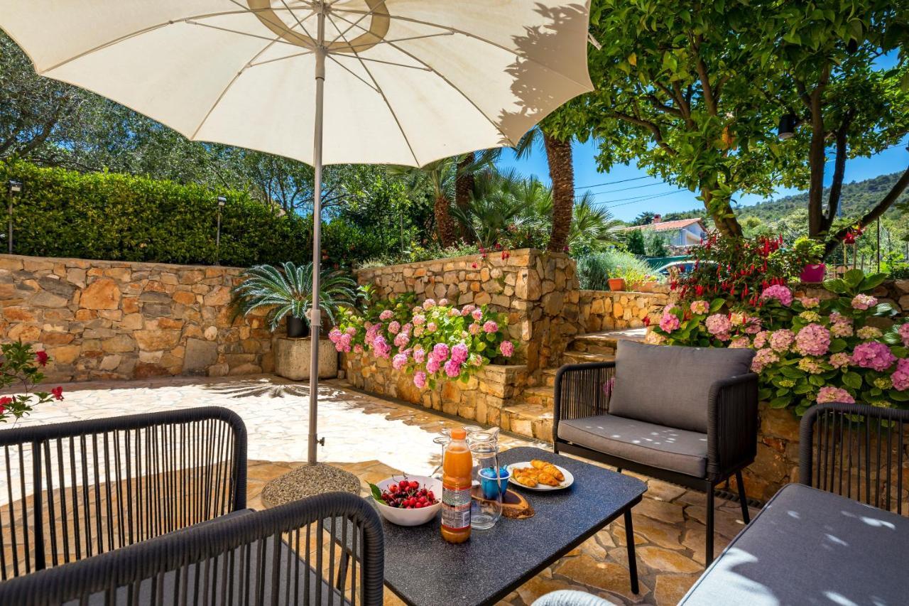 Vacation House Orange Veli Lošinj Eksteriør bilde