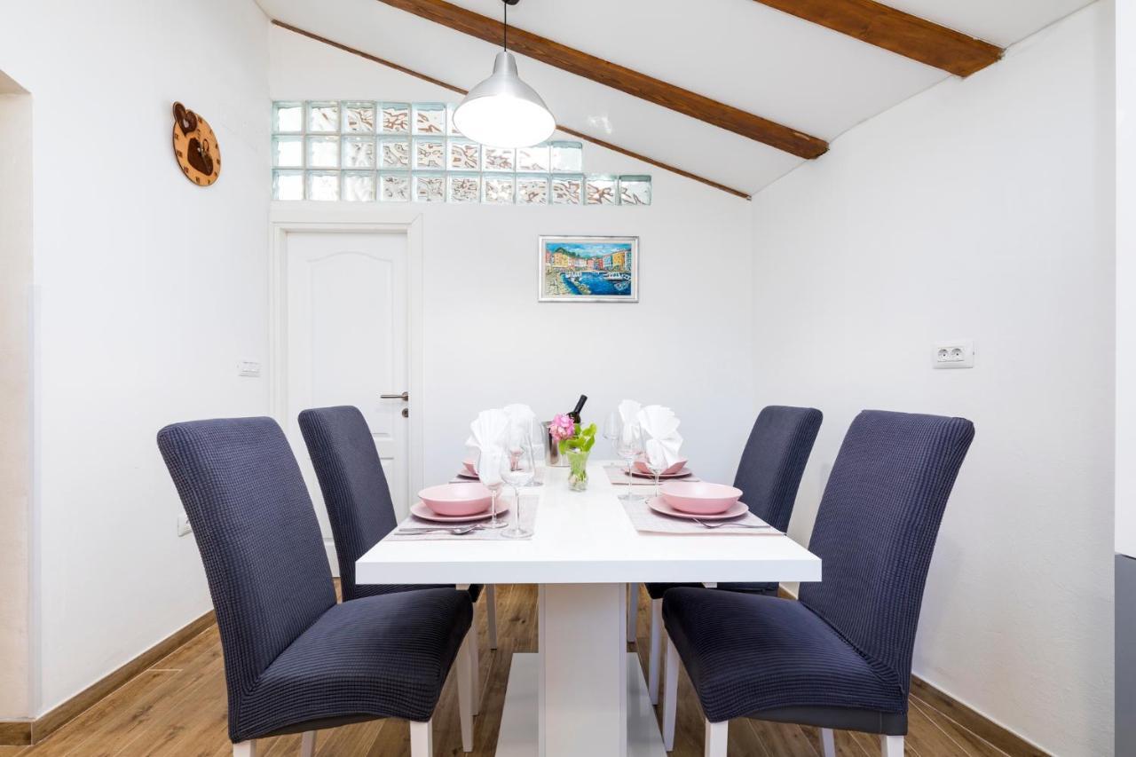 Vacation House Orange Veli Lošinj Eksteriør bilde