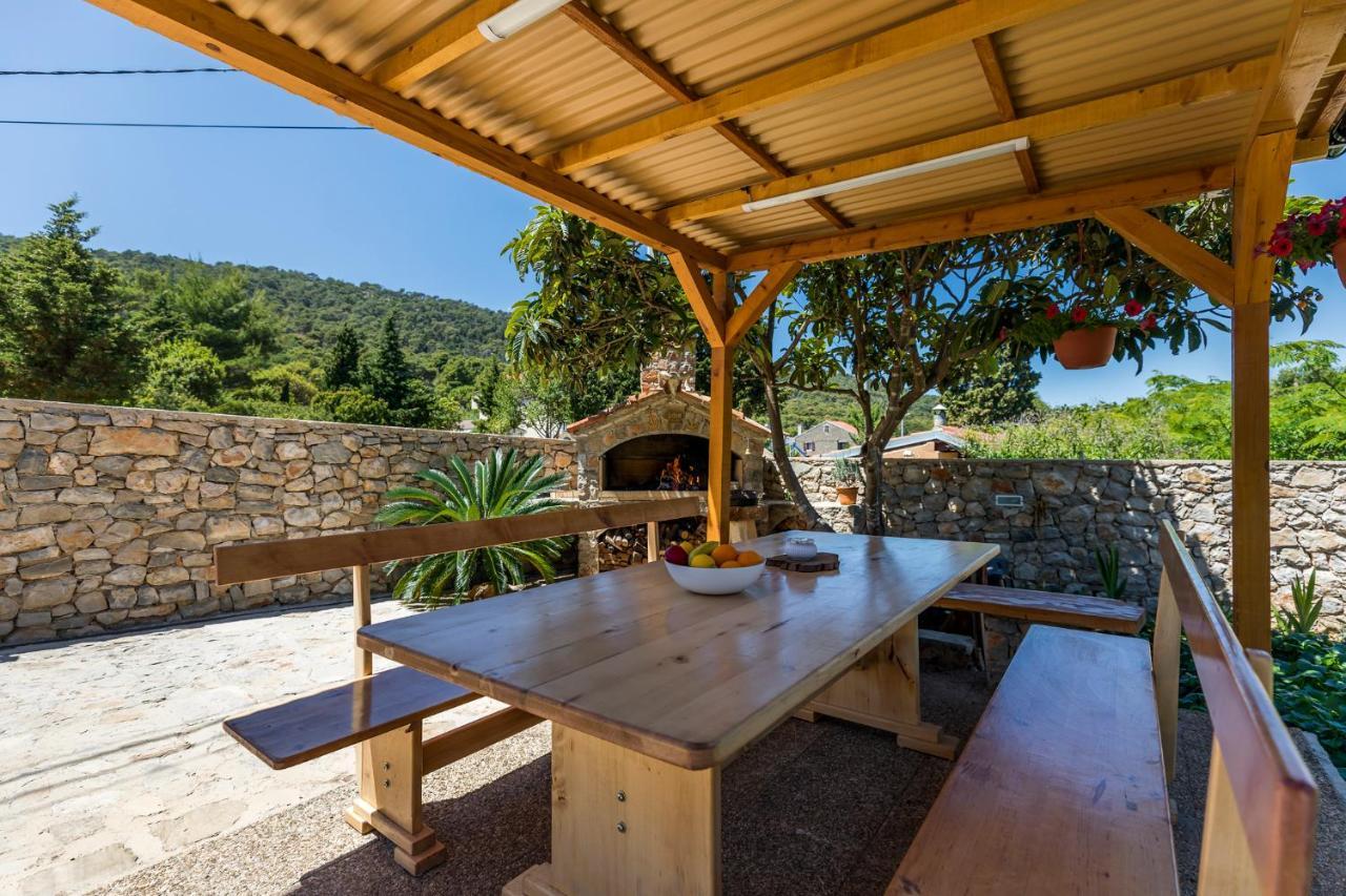 Vacation House Orange Veli Lošinj Eksteriør bilde